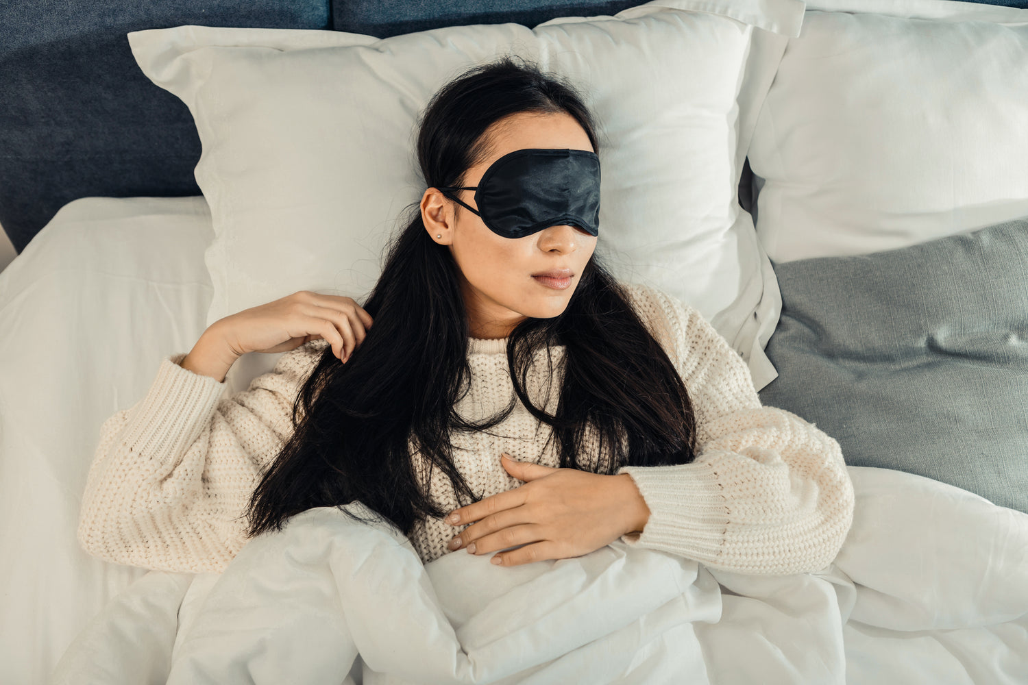 寝る時のアイマスクの効果とおすすめ商品